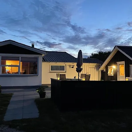 Pupa - 500m From The Sea By Interhome Ferienhaus Lakolk