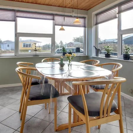 Prázdninový dům Pupa - 500m From The Sea By Interhome