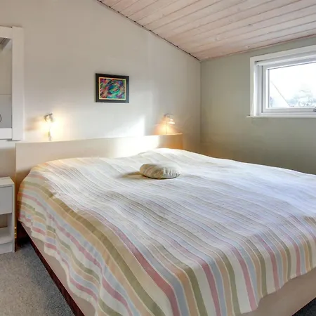 Pupa - 500m From The Sea By Interhome *