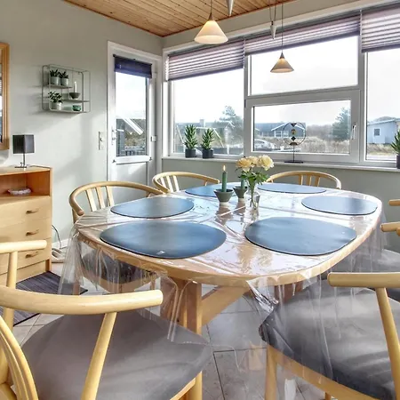 Prázdninový dům Pupa - 500m From The Sea By Interhome