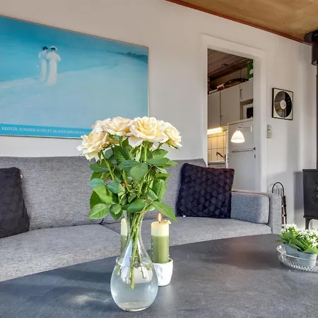 Pupa - 500m From The Sea By Interhome *