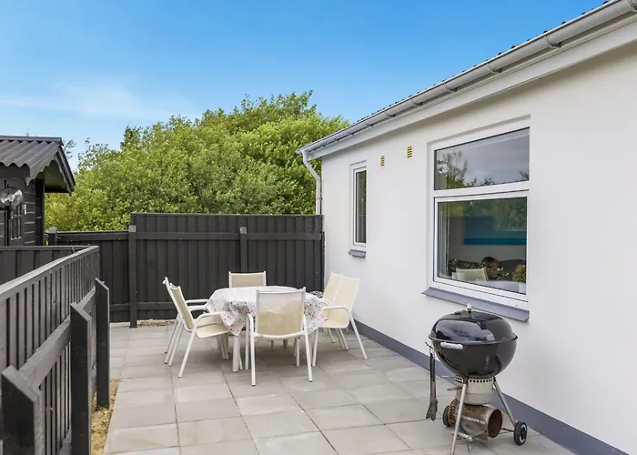 Pupa - 500m From The Sea By Interhome *