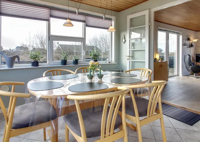 Pupa - 500m From The Sea By Interhome Hébergement de vacances